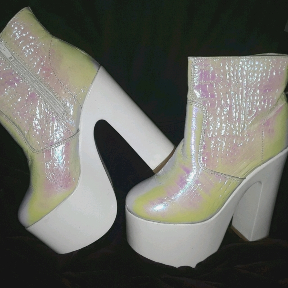 White iridescent ROC Australia platform boots.